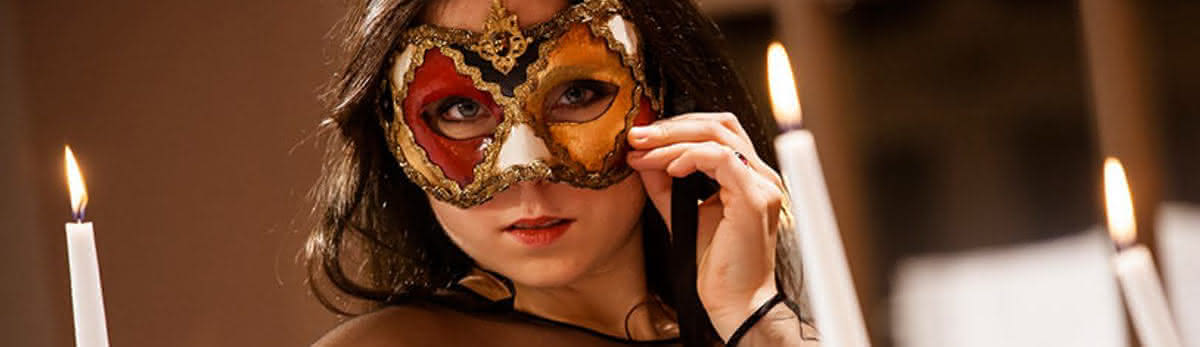 Masquerade: Venetian Seduction: Tour, Dinner & Concert
