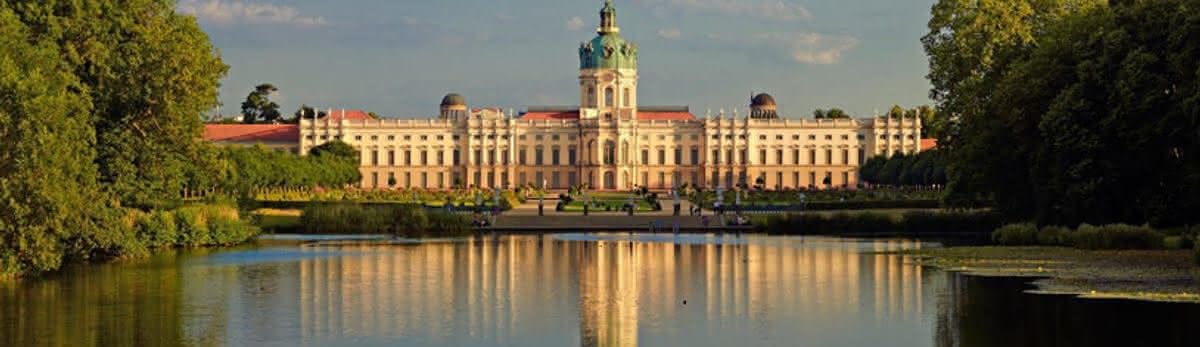 Italian Night: Concerts with Dinner & Tour at Charlottenburg Palace Berlin