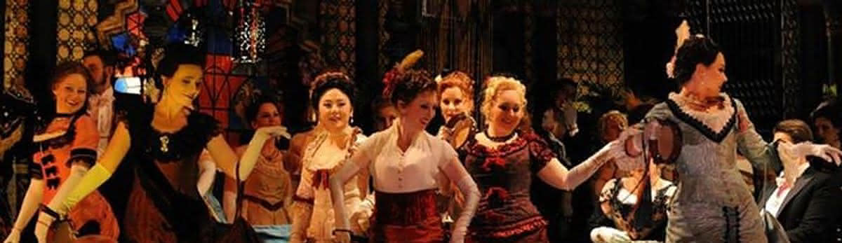 La Traviata, © Photo: Branco Gaica/Opera Australia