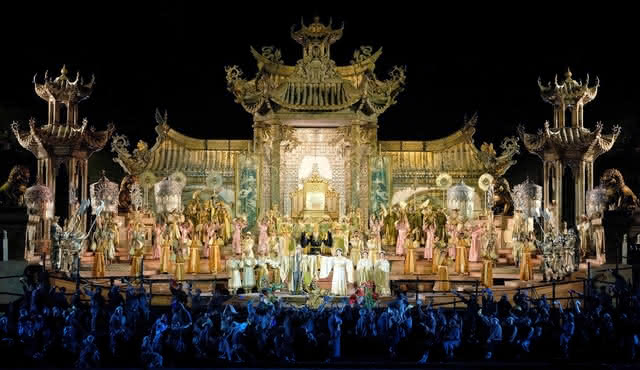 Turandot in der Arena di Verona Opernfestspiele 2024
