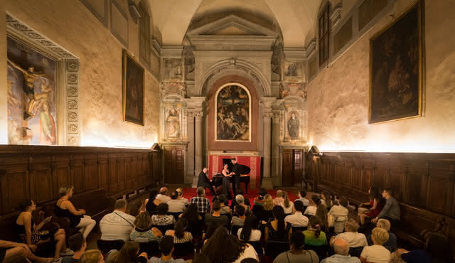 Opéra italien romantique avec dîner