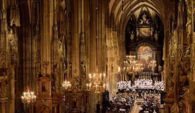 Réquiem en el aniversario de la muerte de Mozart: Catedral de San Esteban