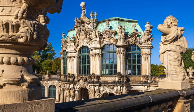 Frühlingsstimmen im Wallpavillon im Dresdner Zwinger