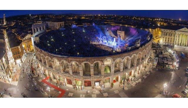 Backstage VIP Pass + Oper: Arena di Verona