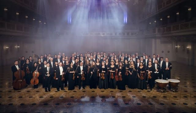 ベルリン・コンツェルトハウス管弦楽団、ジョアナ・マルヴィッツ：夕刻のショートコンサート