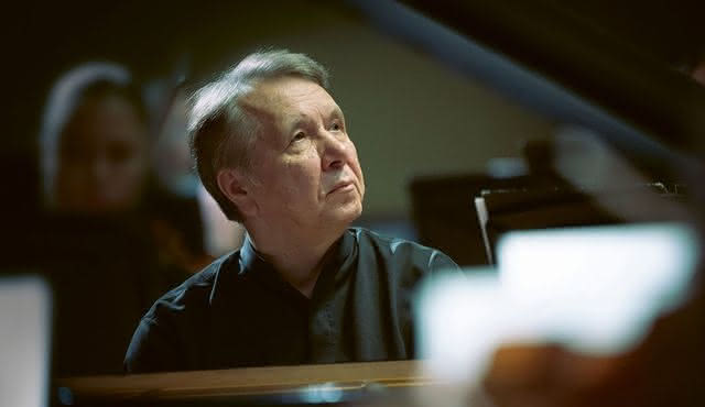 Mikhail Pletnev, Kristóf Baráti and the Concerto Budapest