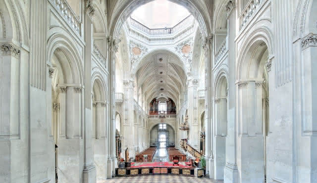 Spectacular clássico na Igreja de St. Salvator