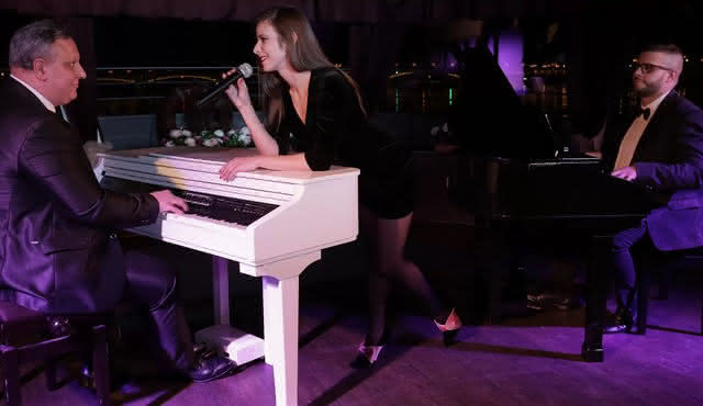 Danube Cruise with 6 Course Dinner and Piano Battle Show