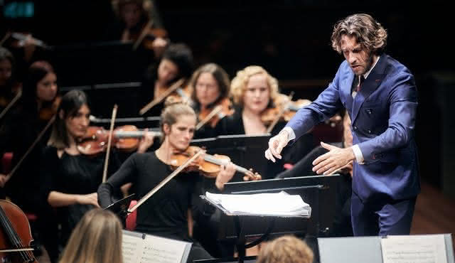 Lorenzo Viotti e Alexandre Kantorow: Concerto para piano nº 1 de Brahms