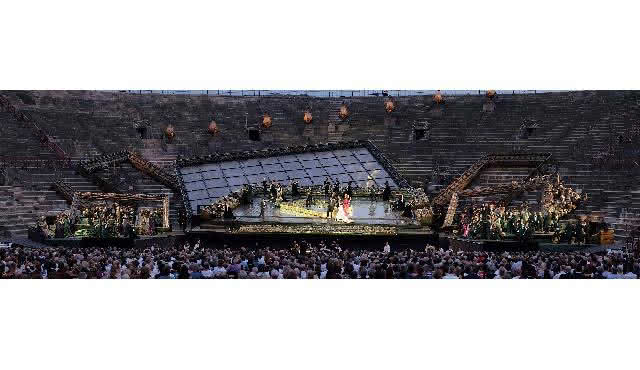 La Traviata: Opernfestspiele Arena di Verona 2025