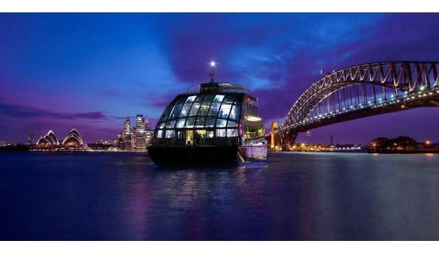 Glass boat dinner