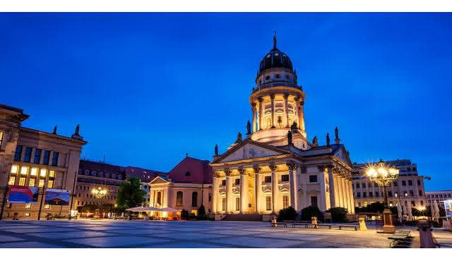 The Berlin Orchestra: Classic Spectacular 在法国大教堂