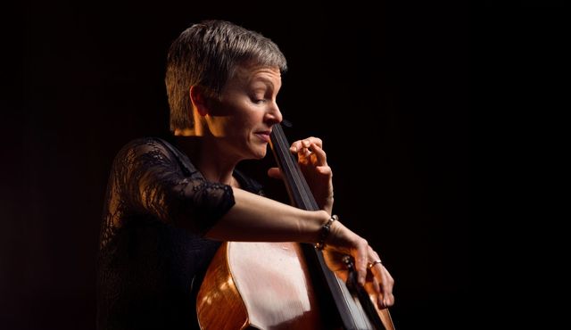 Quirine Viersen und das Netherlands Chamber Orchestra in Beethovens Tripelkonzert