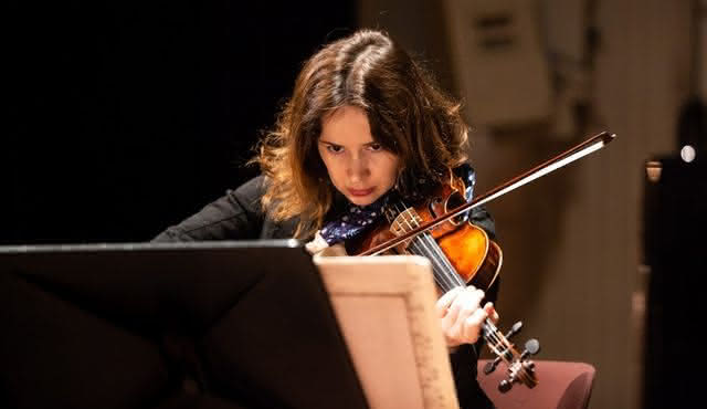 Patricia Kopatchinskaja mówi o Bartóku, Gustavo Gimeno dyryguje Mahlerem 4