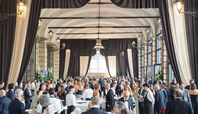 Vinitaly, staand diner: Arena van Verona
