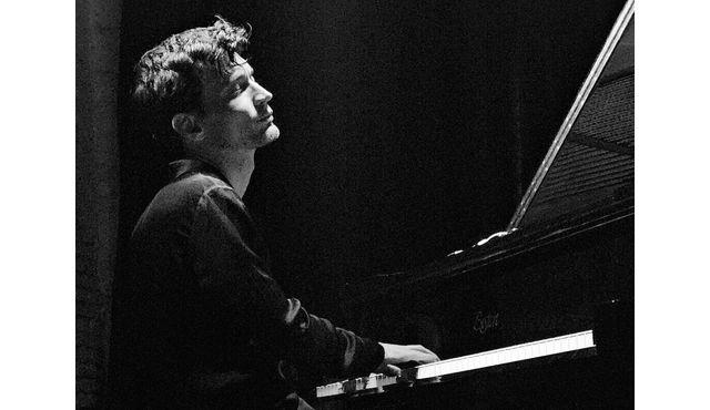 Thuishaven Neukölln: Andrei Irimia — Europese tournee 2025 — 'Lights & Shadows'