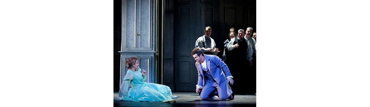 Sian Sharp as Olga and James Egglestone as Lensky in Opera Australia's Eugene Onegin 2014 (c) Lisa Tomasetti style=
