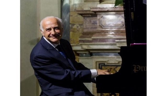 Massimo Capello: Me encanta tocar música maravillosa — Concierto de pianista
