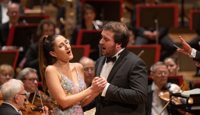 爱乐乐团节日歌剧和轻歌剧音乐会