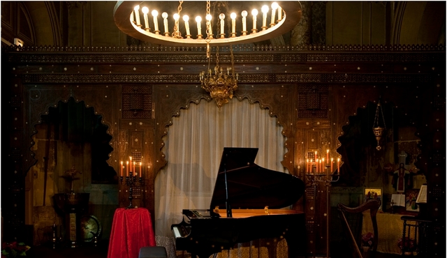 Kerzenlichtkonzert in der St. Ephrem Kirche: Chopin, Satie, Mendelssohn, Debussy