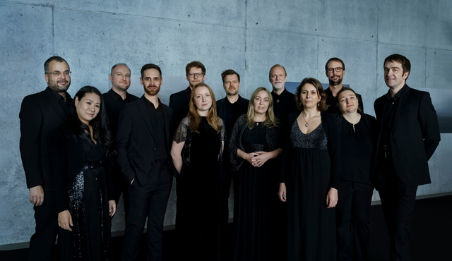 Dresdner Musikfestspiele: Klasika minimalistické hudby se Suzanne Vega – Philip Glass: „Einstein on the beach“