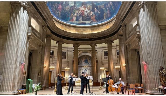 Vivaldi's Four Seasons in Paris