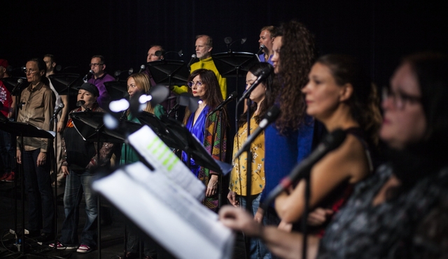 爱因斯坦在海滩上