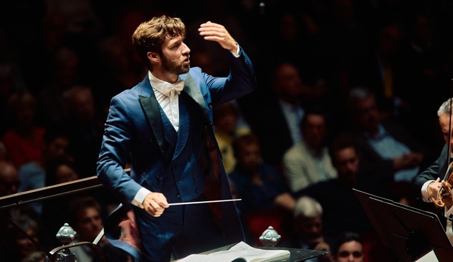 Concerto pour piano n° 2 de Brahms par Denis Kozhukhin et l'Orchestre philharmonique néerlandais