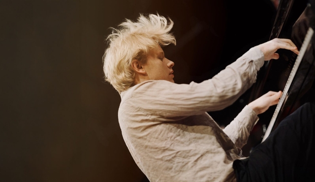 Grandes pianistas: Alexander Malofeev interpreta Rachmaninoff e Grieg