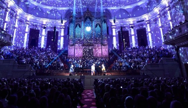 Piano Nights: Najpiękniejsza muzyka fortepianowa z Wibi Soerjadi i Lestari Scholtes