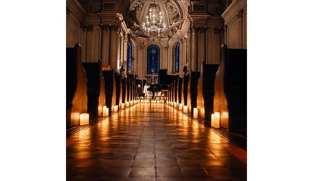 Kék rapszódia gyertyafénynél