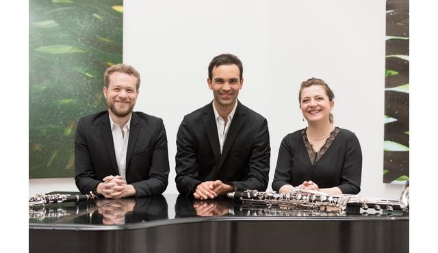 Трио Ayonis: Церковь Сен-Жюльен-ле-Повър