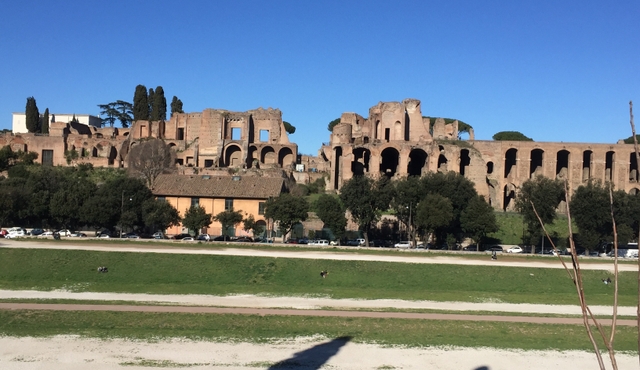Circus Maximus: Roberto Bolle and Friends