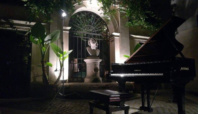Cortile Palazzo Antonelli&nbsp;&mdash; Concerts and Wine