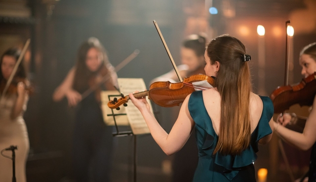 Vivaldi: A négy évszak karácsonykor gyertyafénynél
