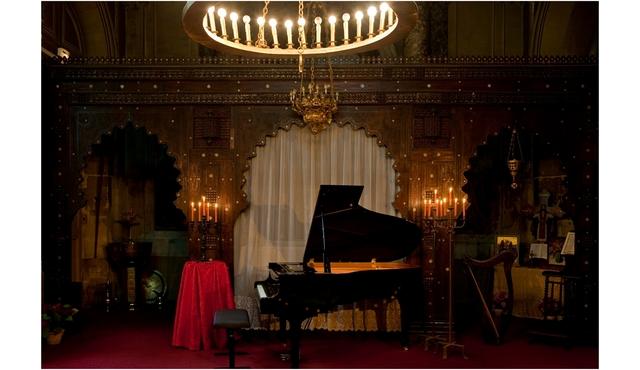 Konzert bei Kerzenschein in der St.-Ephrem‐Kirche: Mozart, Chopin und Tschaikowski