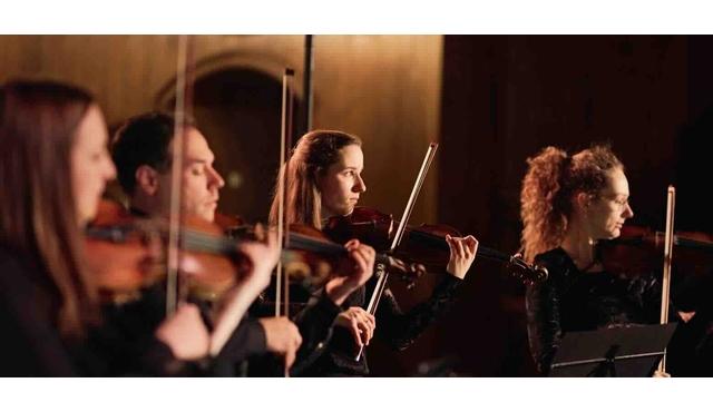 Moving Talent: Moving Talent: Der Cellist Filip Krzeszowiec spielt Martynovs Ode an Schuberts Streichquintett