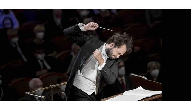 Emanuel Ax & the Concertgebouw Orchestra play John Williams