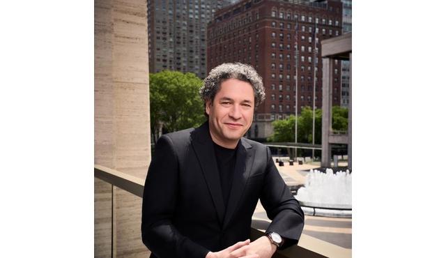 Gustavo Dudamel & New York Philharmonic at Philharmonie Berlin