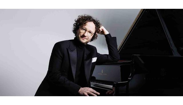 Martin Helmchen hraje Beethovenův Klavírní koncert č. 2